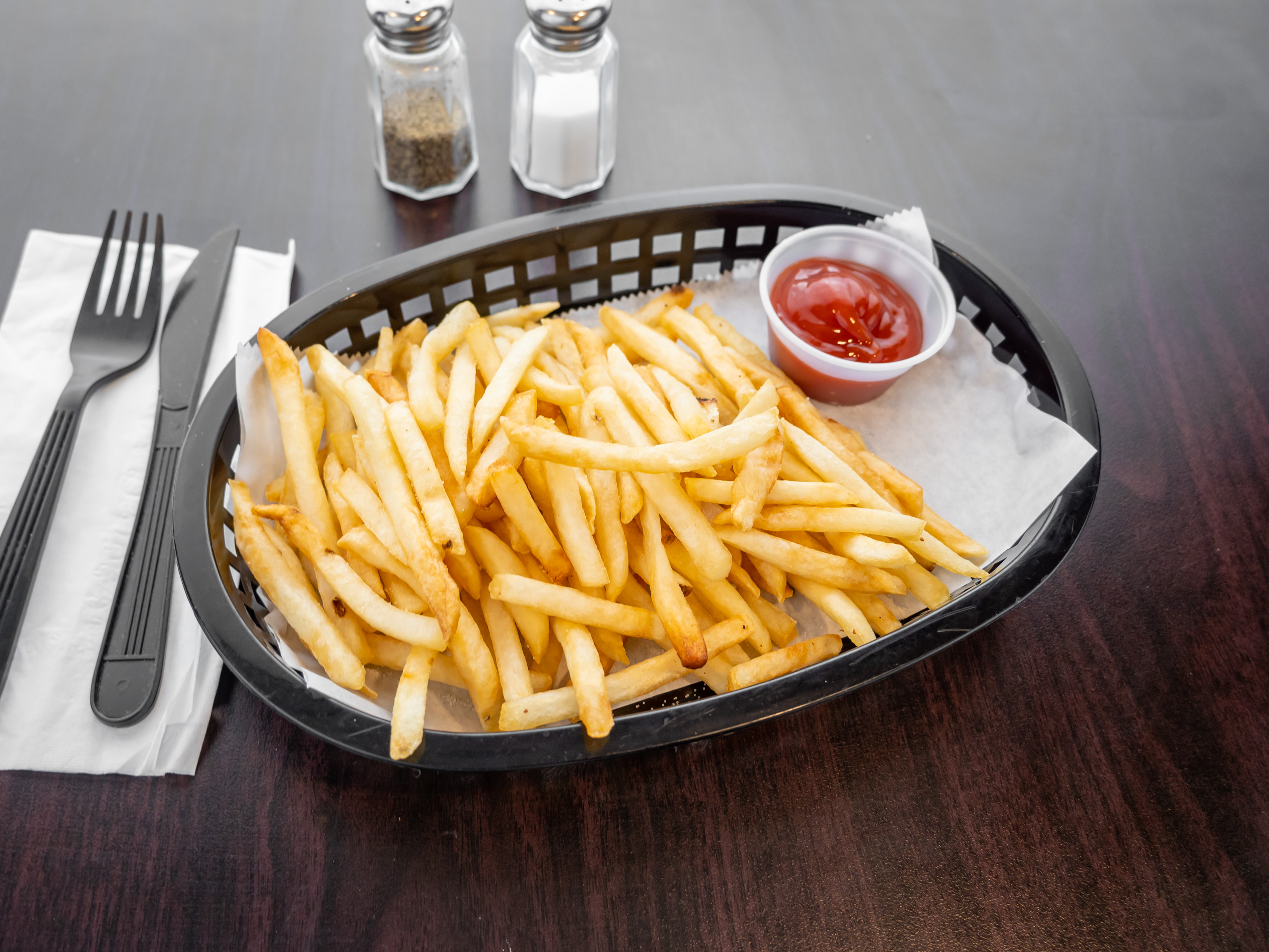 Order French Fries food online from Falls Deli store, Philadelphia on bringmethat.com