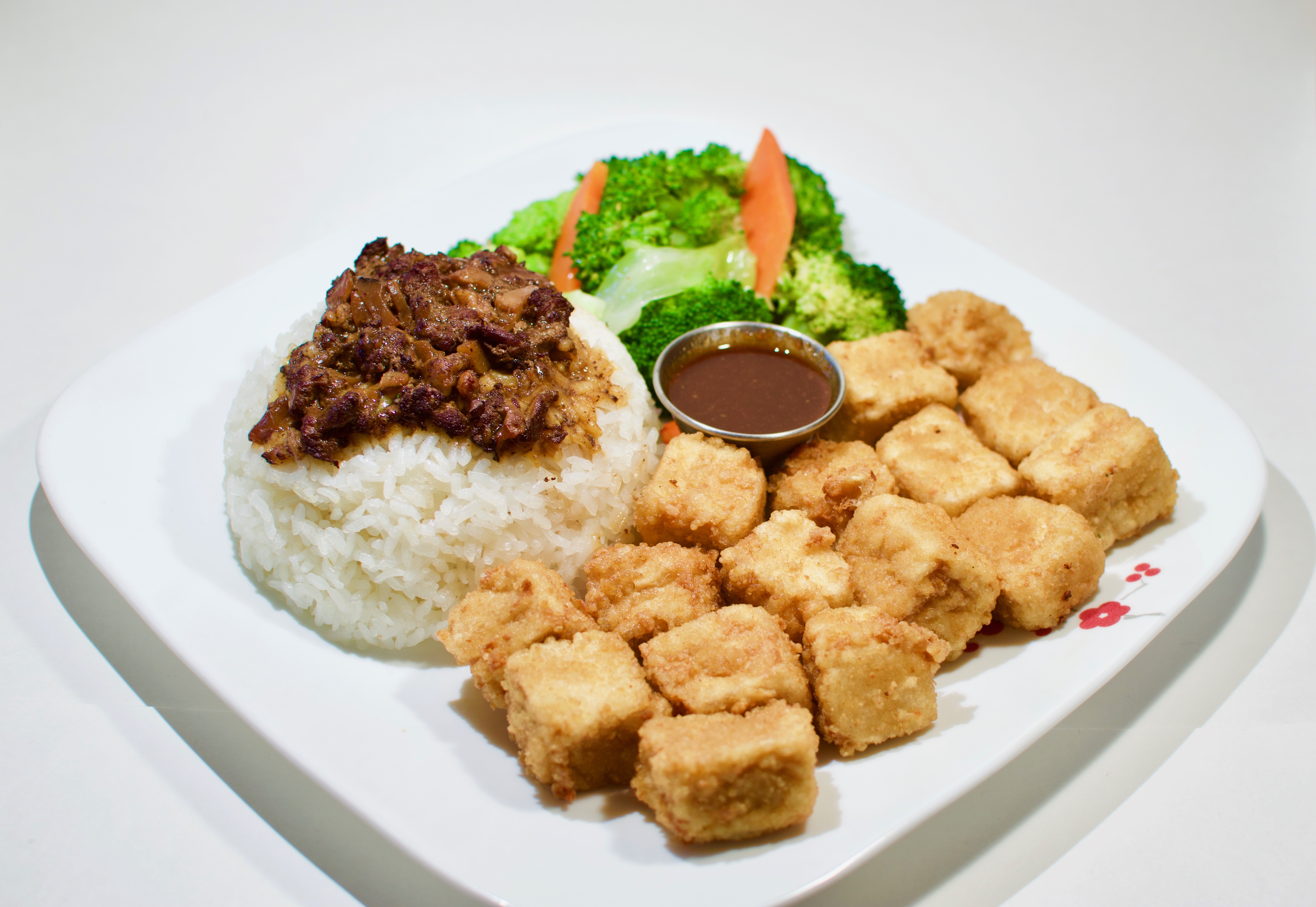 Order - Crispy Tofu Rice/炸豆腐飯 food online from Tea Spots store, West Covina on bringmethat.com