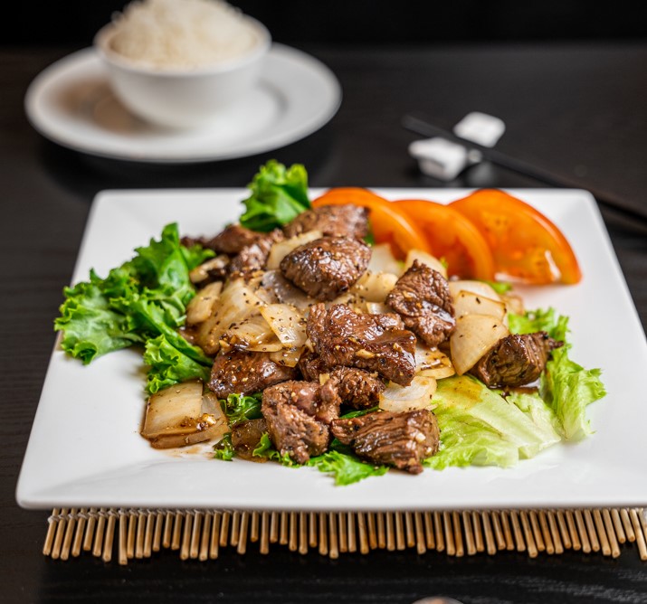 Order 154. Beef Fillet with Black Pepper Sauce 菲力牛子粒 food online from Foshan Restaurant store, La Puente on bringmethat.com