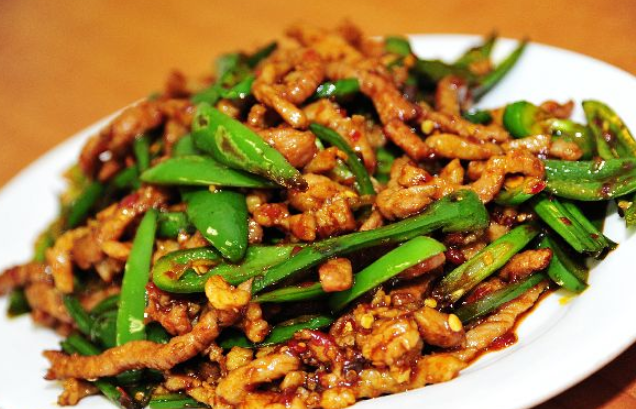 Order Beef with Pea Pods food online from Hong Kong Chop Suey store, Libertyville on bringmethat.com