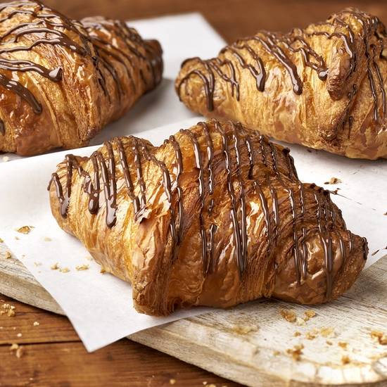 Order Chocolate Croissant food online from Paris Baguette store, Mountain View on bringmethat.com