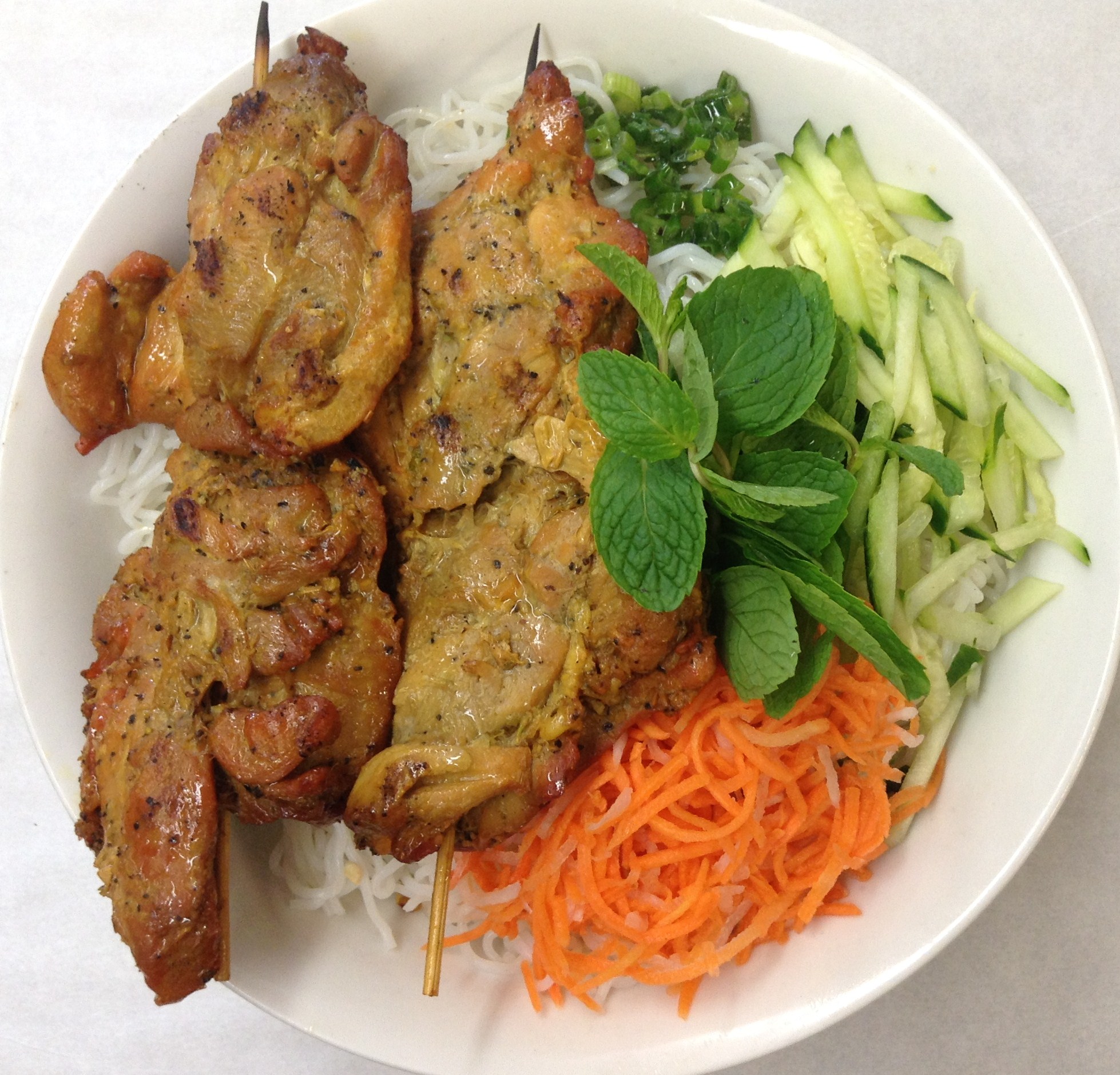 Order B06. Vermicelli with BBQ Chicken (BGN) food online from Pho Daily store, Long Beach on bringmethat.com