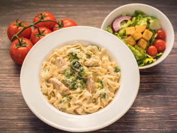 Order Fettuccini Alfredo - Pasta food online from Pats Pizzeria store, Lindenwold on bringmethat.com