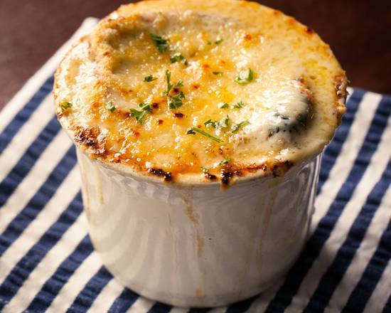 Order Baked French Onion Soup  food online from Wildfire store, Schaumburg on bringmethat.com