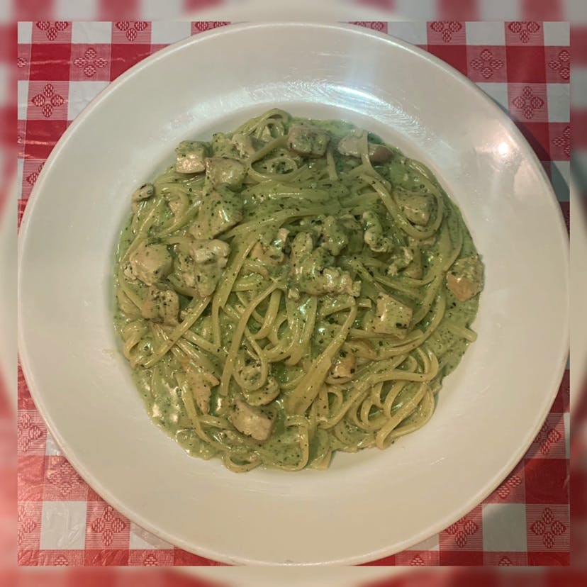 Order 11. Linguini Pesto with Chicken - Pasta food online from Village Cafe & Pizza store, Los Angeles on bringmethat.com