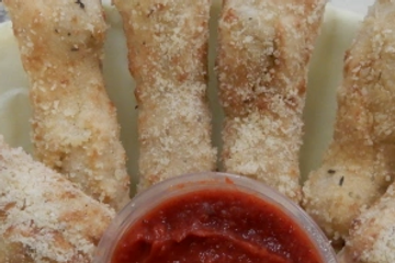 Order Breadsticks food online from Beach Pizza store, Grover Beach on bringmethat.com