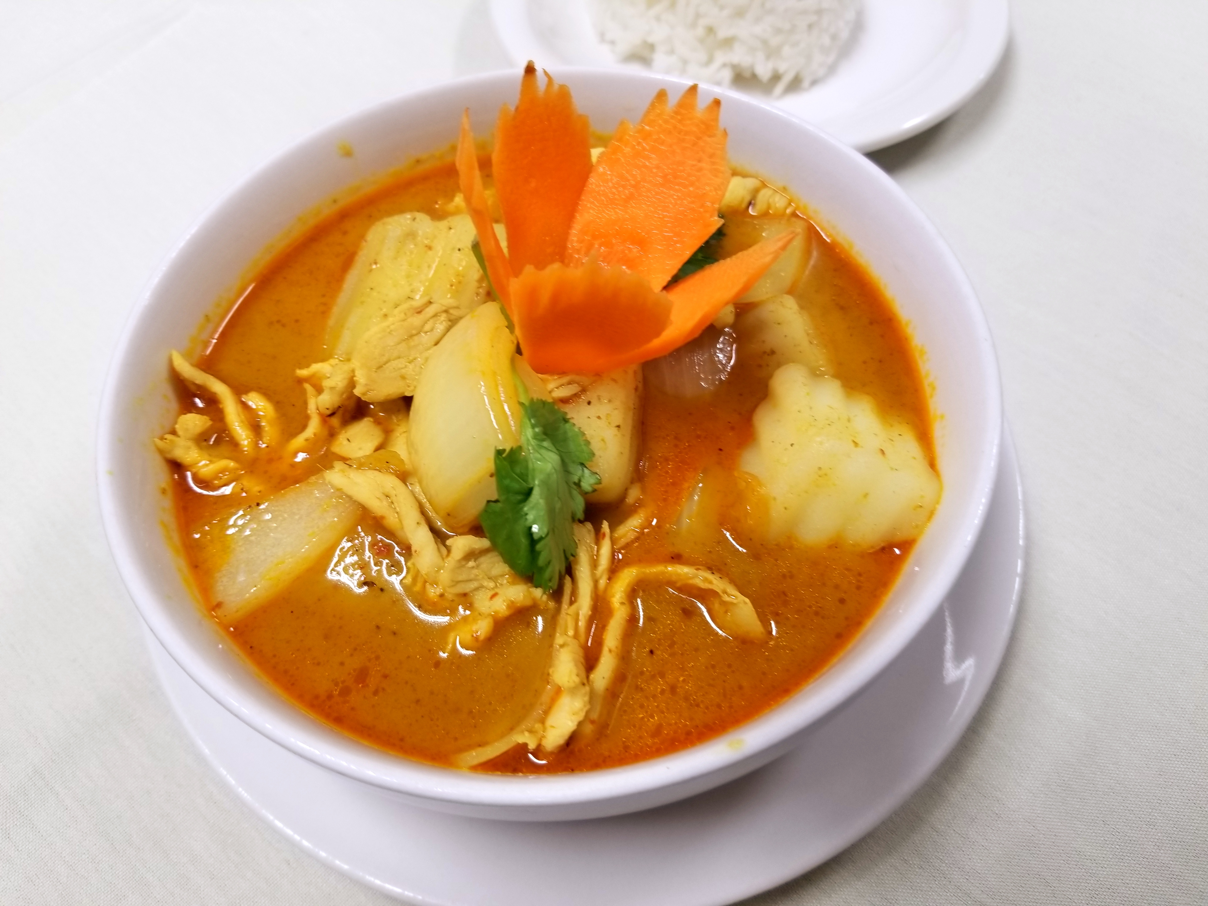 Order 34. Yellow Curry food online from Thai Elephants store, Watkins Glen on bringmethat.com