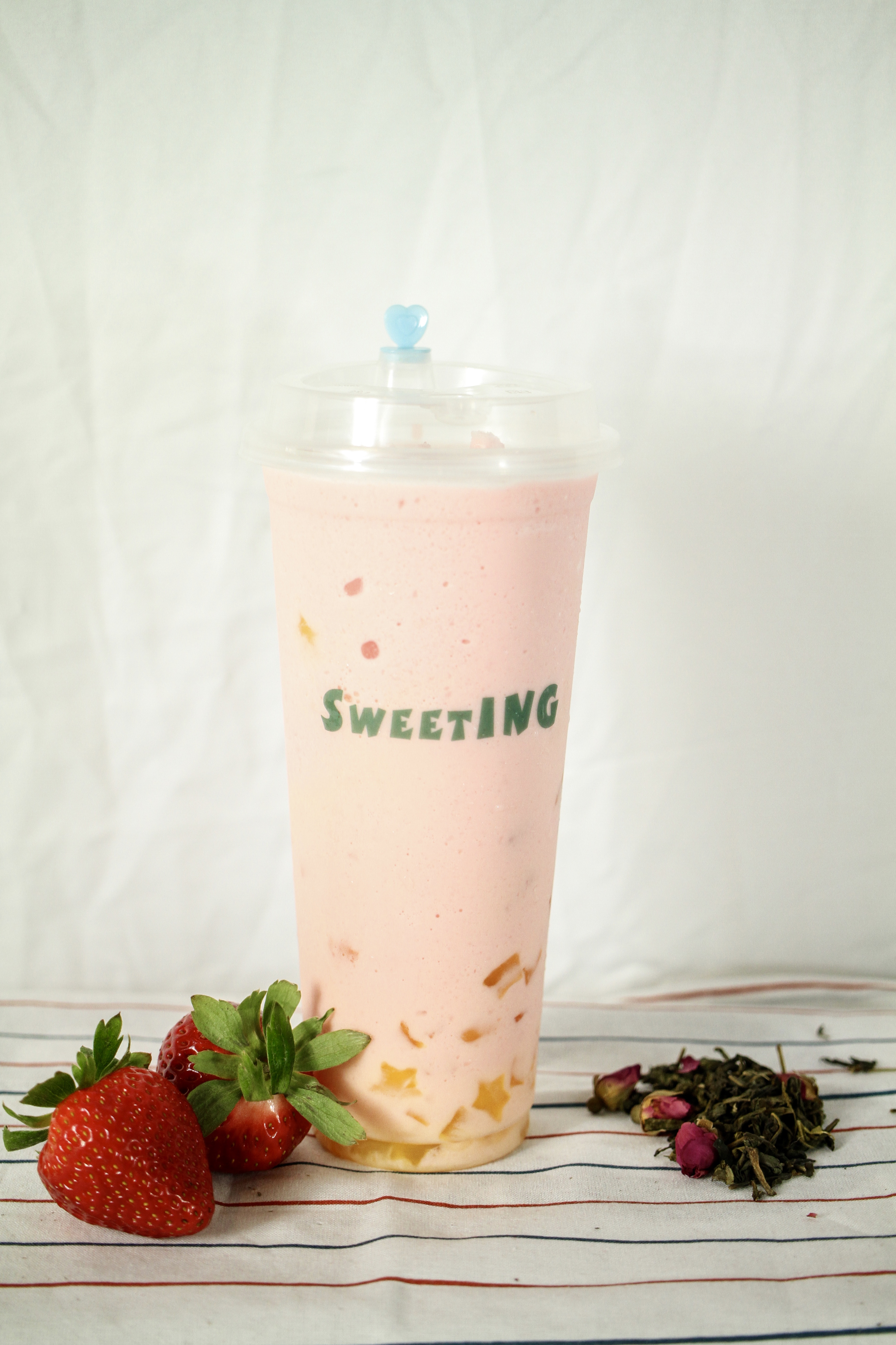 Order Strawberry Frostea food online from Sweeting store, Ann Arbor on bringmethat.com