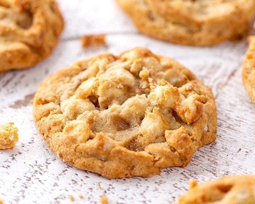 Order WHITE CHOCOLATE MACADAMIA COOKIE food online from Your Pie store, Clemson on bringmethat.com
