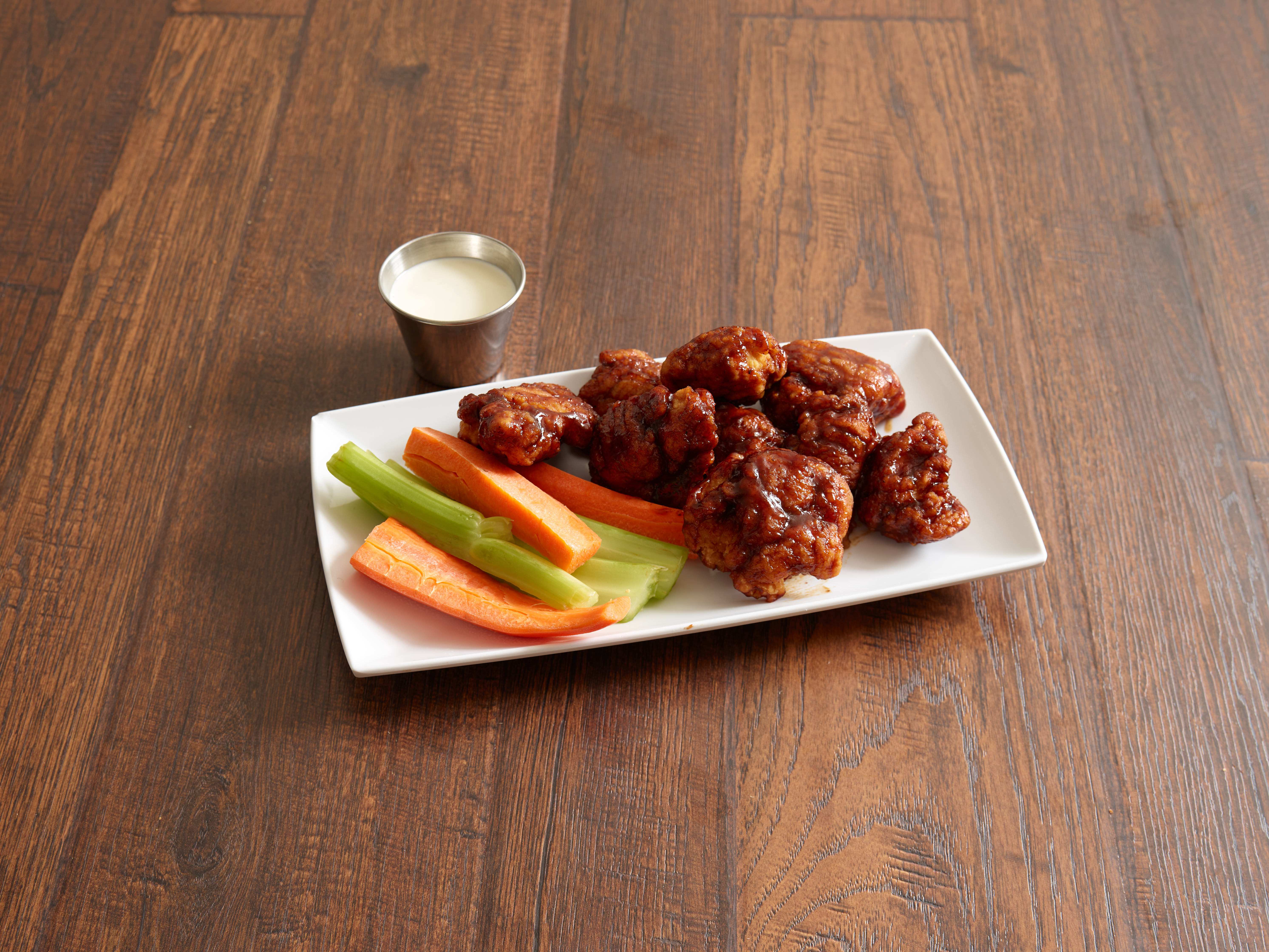 Order Boneless Wings food online from Bully's Sports Bar & Grill store, Sparks on bringmethat.com