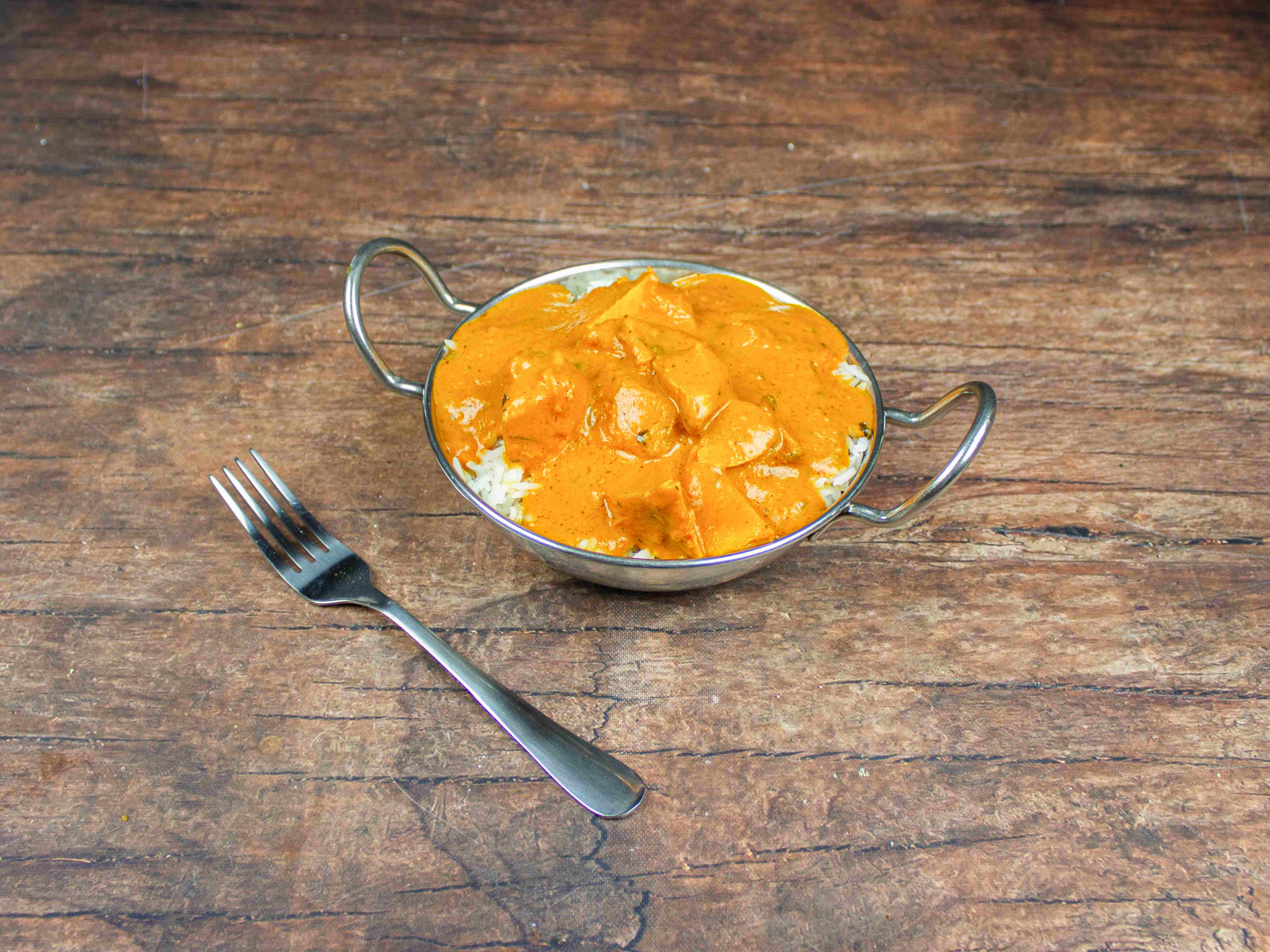 Order Chicken Tikka Masala food online from Union Square Pizza store, Somerville on bringmethat.com