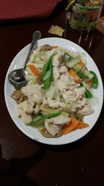 Order Chicken with Vegetables food online from Abacus Inn store, Phoenix on bringmethat.com