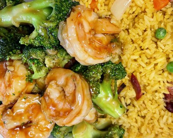 Order Shrimp Broccoli with Pork Fried Rice food online from Sui Min House store, Paterson on bringmethat.com