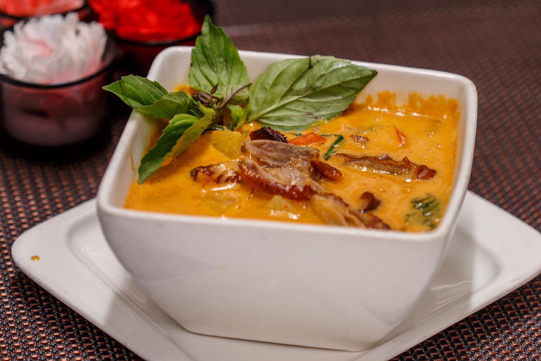 Order Roasted Duck Curry food online from Up 2u Thai Eatery store, Alameda on bringmethat.com