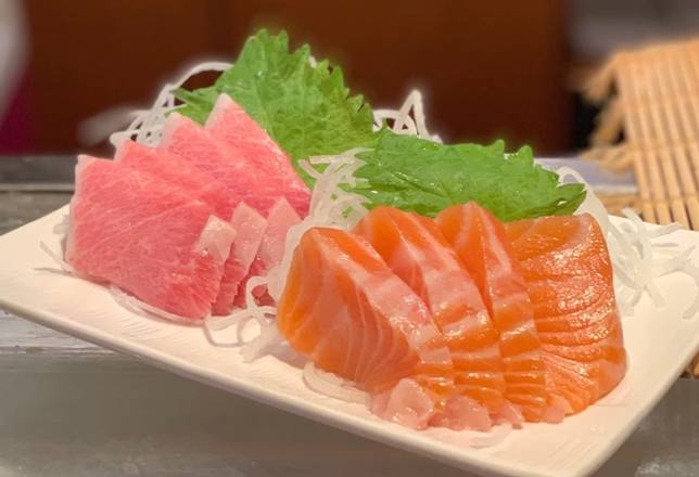 Order Bluefin Tuna Toro & Sake Sashimi food online from Noriega Teriyaki House store, San Francisco on bringmethat.com