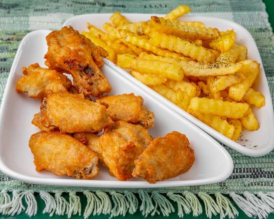 Order French Fries with Chicken Wings  food online from Brazilian Market & Cafe store, Kenner on bringmethat.com