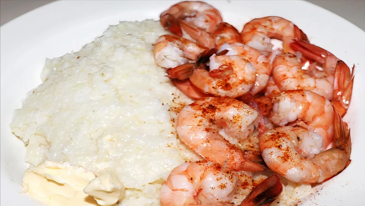 Order Shrimp and Grits food online from Lee Family Deli store, Camden on bringmethat.com