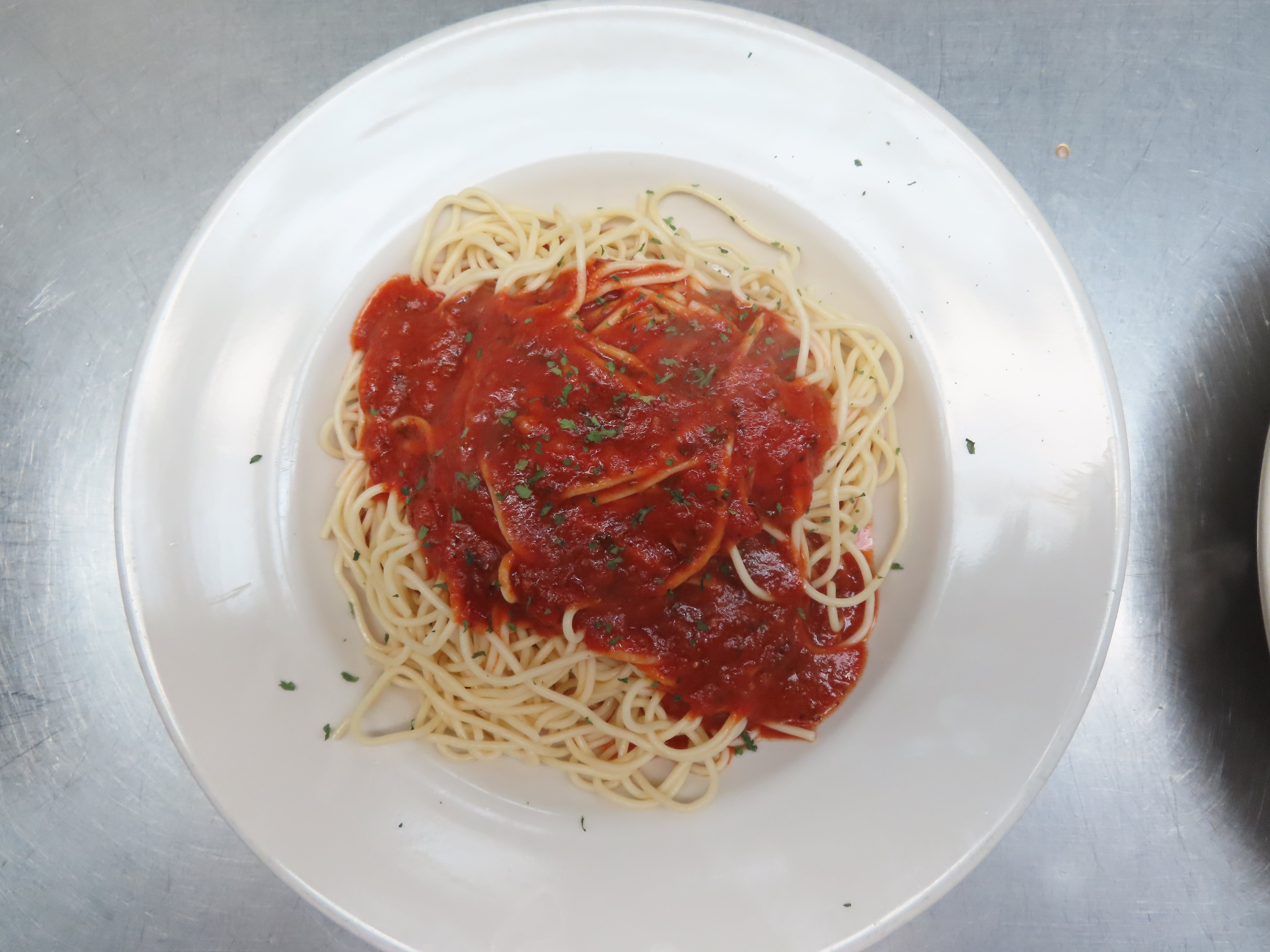 Order Spaghetti with Red Sauce Lunch - Pasta food online from The Pizza Guy store, Dallas on bringmethat.com