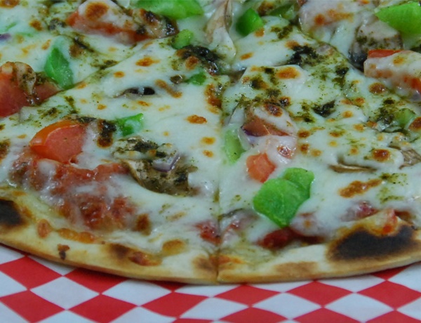 Order Fresh Veggie Pizza food online from Mr. Juice store, Woodland Hills on bringmethat.com