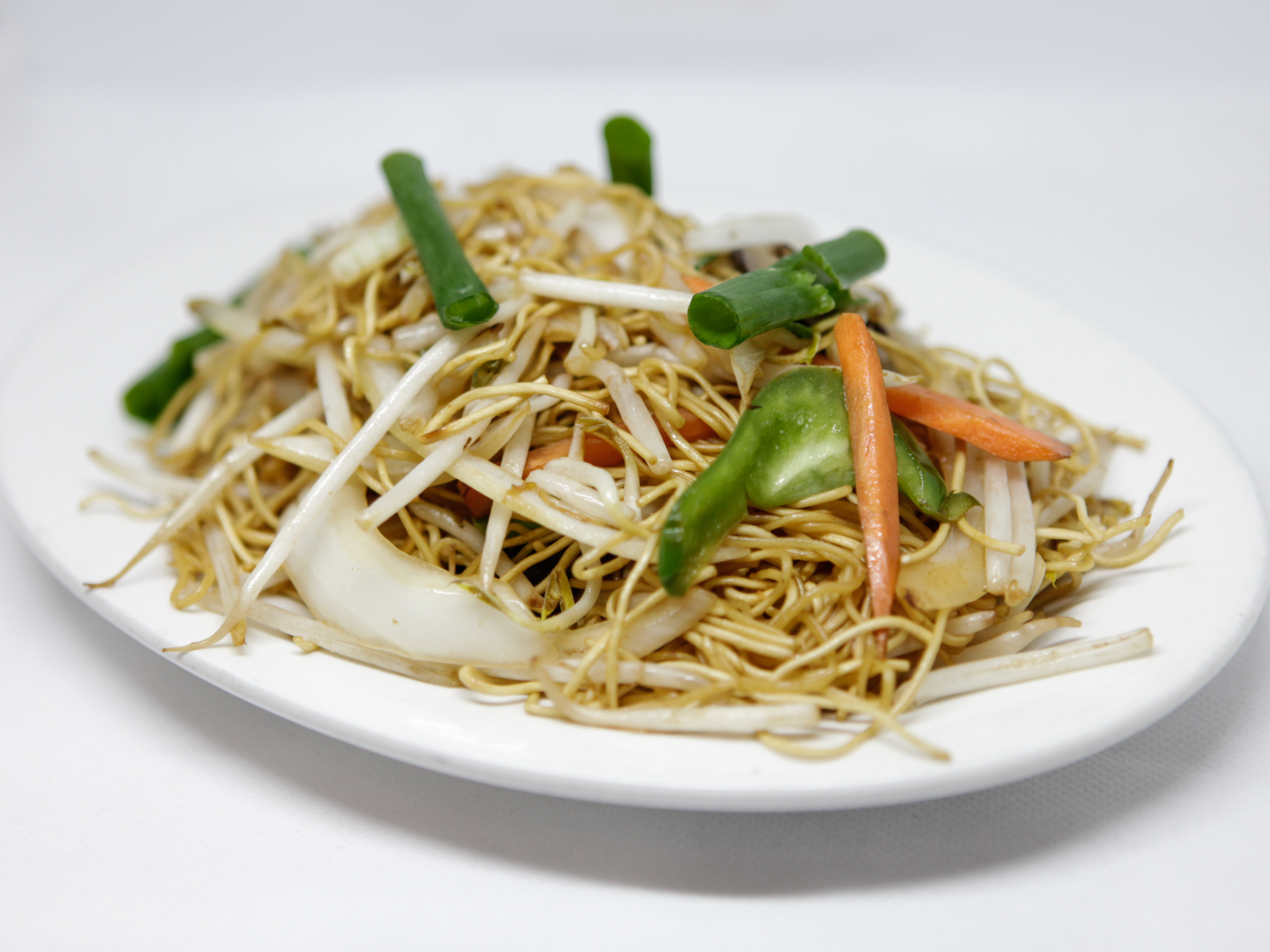Order AC12. Sauteed Soy Sauce Noodle food online from Oceania Inn store, Rochester on bringmethat.com