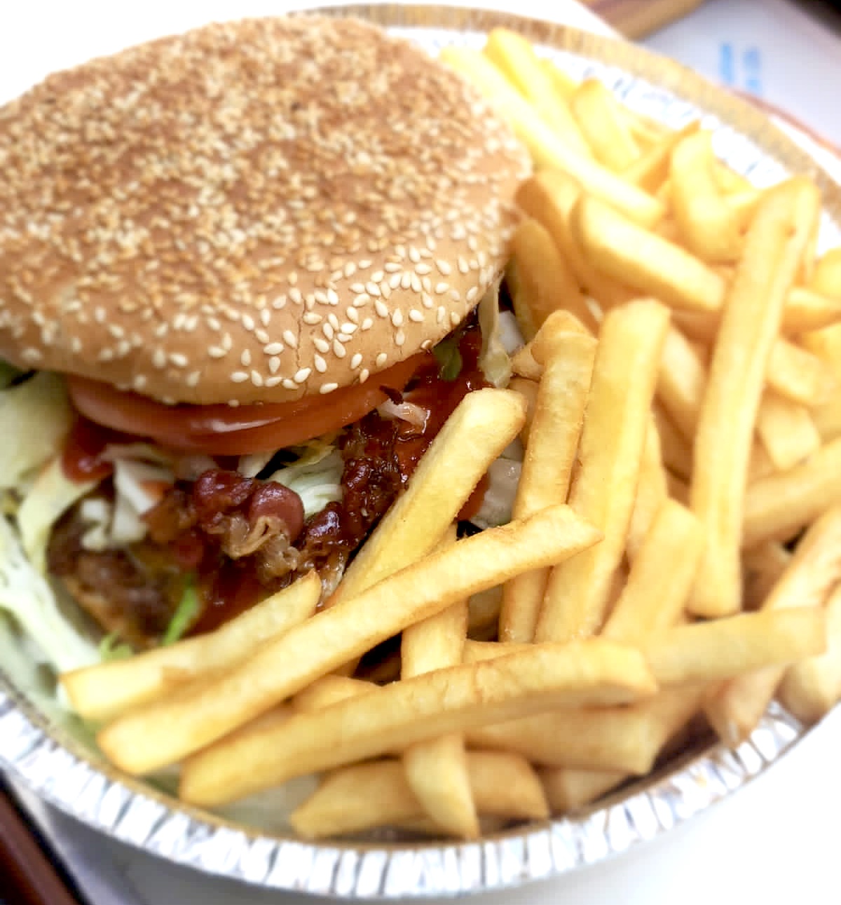 Order Bacon Cheese Burger with Fries food online from Ny Breakfast Spot store, New York on bringmethat.com