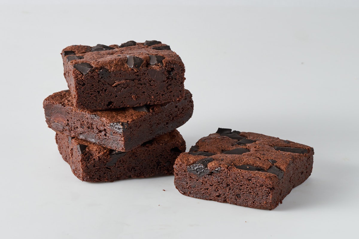 Order Peruvian Chocolate Chip Manifesto Brownie food online from Erik's Delicafe store, Redwood City on bringmethat.com