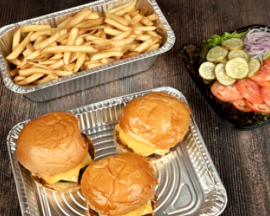 Order Cheeseburger Family Pack Small food online from Saltgrass Steak House store, Pearland on bringmethat.com