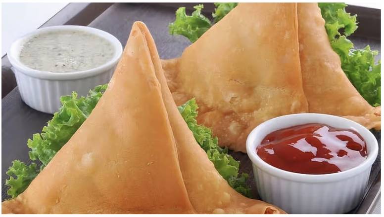 Order Vegetable Samosa food online from India Oven - Citrus Heights store, Citrus Heights on bringmethat.com