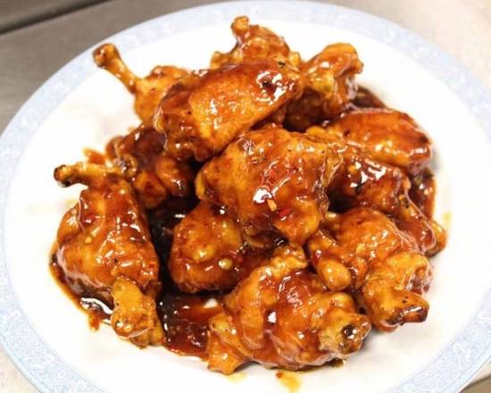 Order Mandarin Chicken Wings (炸鸡翅) (8pcs) food online from Yu Garden store, Troutdale on bringmethat.com