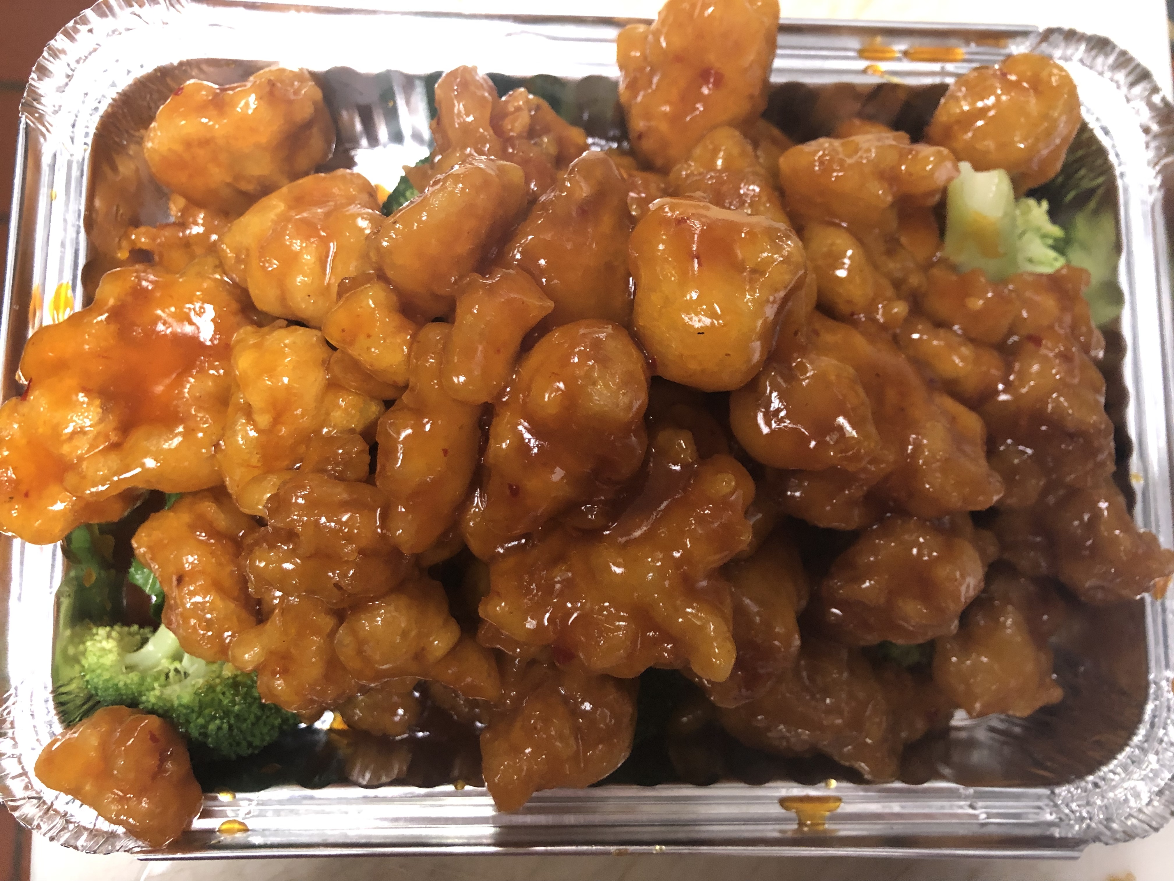 Order P20. General Tso's Chicken food online from Golden China store, Canton on bringmethat.com