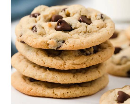 Order Chocolate Chip Cookie food online from Pizza Karma store, Eden Prarie on bringmethat.com
