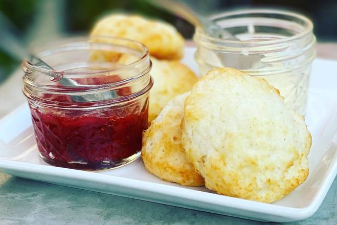 Order gluten free buttermilk biscuits  food online from 401k Food & Wine store, Venice on bringmethat.com