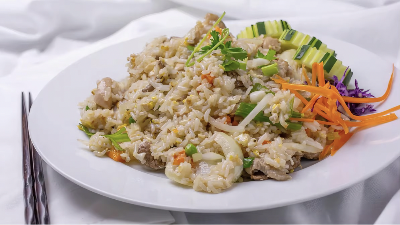 Order F-1. Kow Pad Fried Rice food online from Royal Thai Restaurant store, Diamond Bar on bringmethat.com