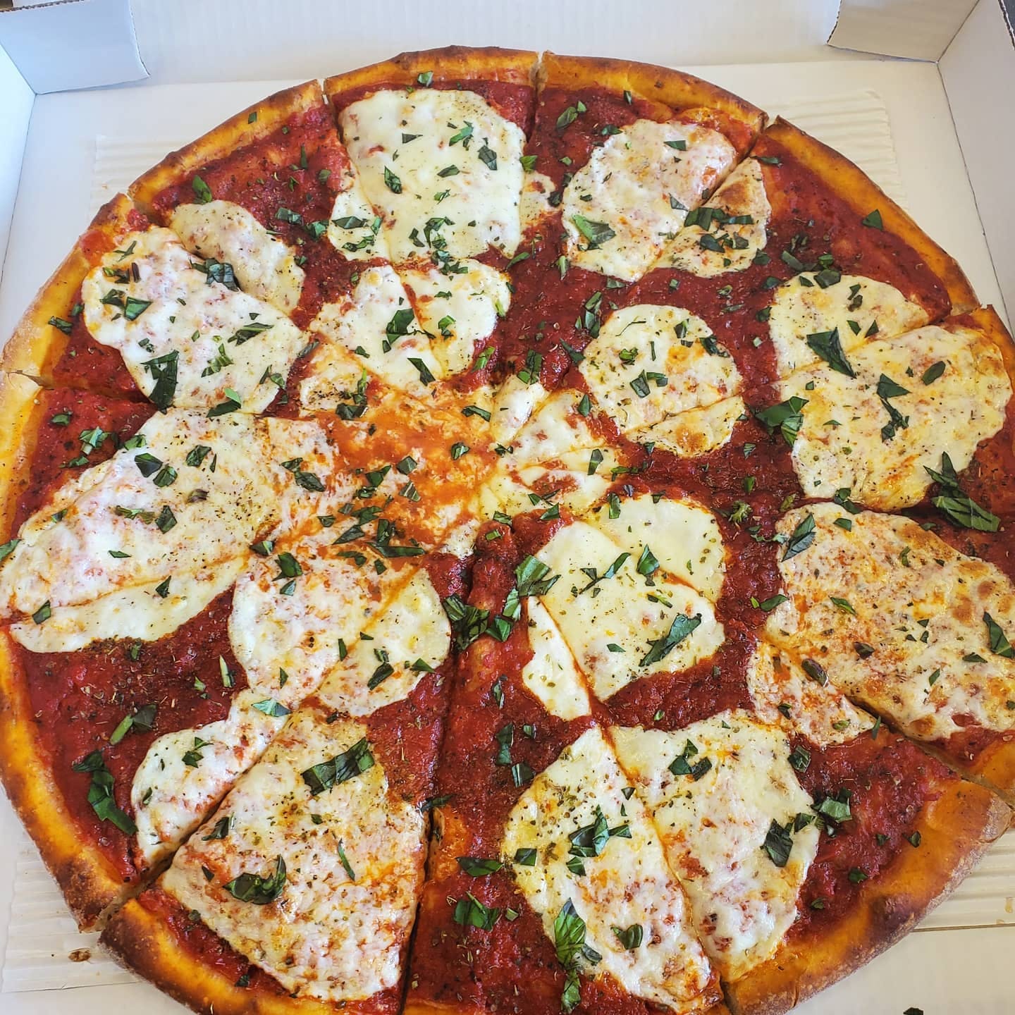 Order Margarita Pizza - Small 10'' food online from Mangia Pizza and Catering store, Westland on bringmethat.com