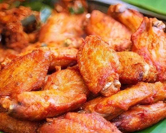 Order Traditional Wings food online from Wingman store, Terre Haute on bringmethat.com