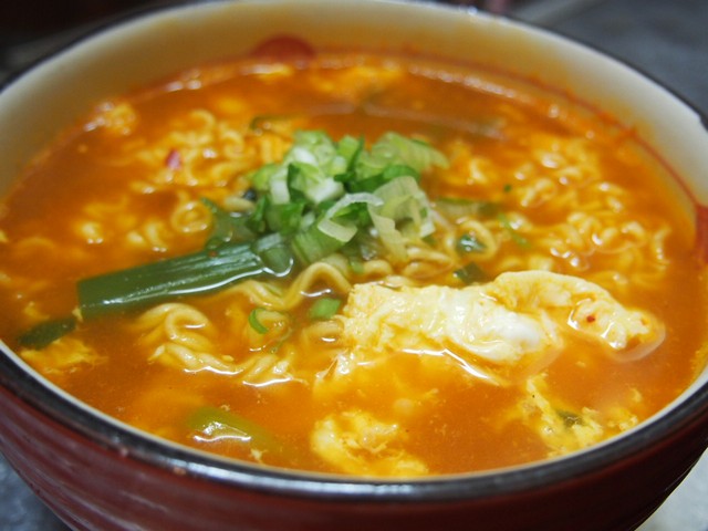 Order L-45. House Ramen_spicy (남산 라면/南山方便面) food online from Restaurant Namsan store, Los Angeles on bringmethat.com