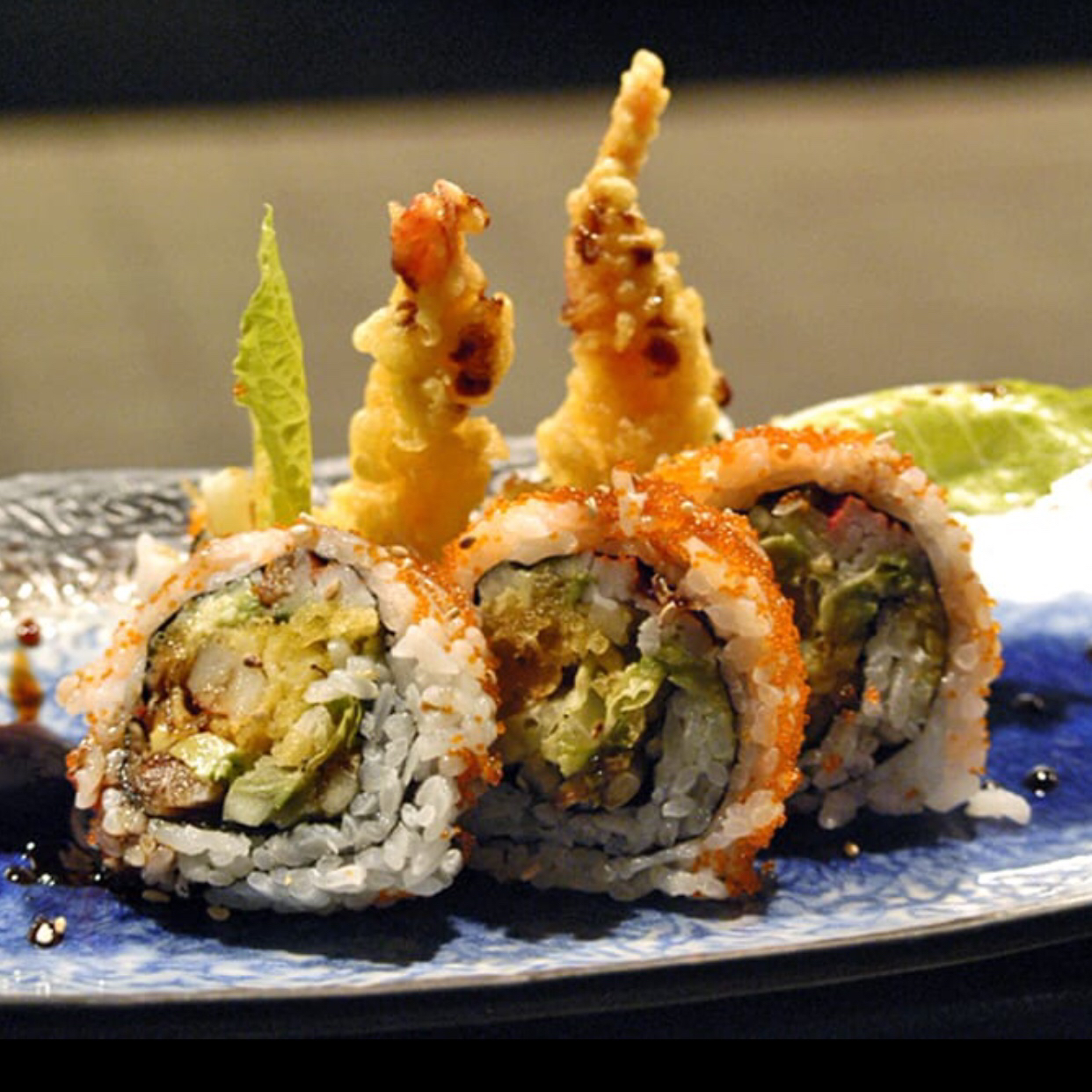 Order Shrimp Tempura Roll food online from Oishii Sushi Japanese store, Astoria on bringmethat.com