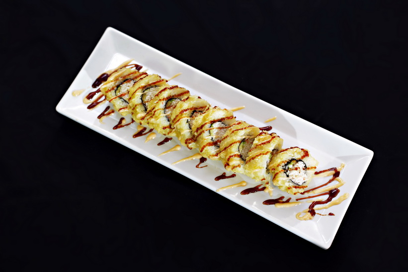 Order Tempura Cali Roll food online from Hon Sushi store, Corona on bringmethat.com