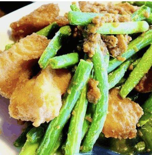 Order Spicy Fried Catfish food online from Bintoh Thai store, Fairfield on bringmethat.com