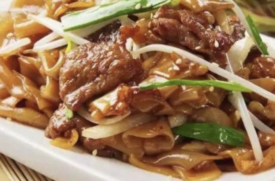 Order Beef Ho Fun 干炒牛河 food online from Orient House Chinese Restaurant store, Madison on bringmethat.com