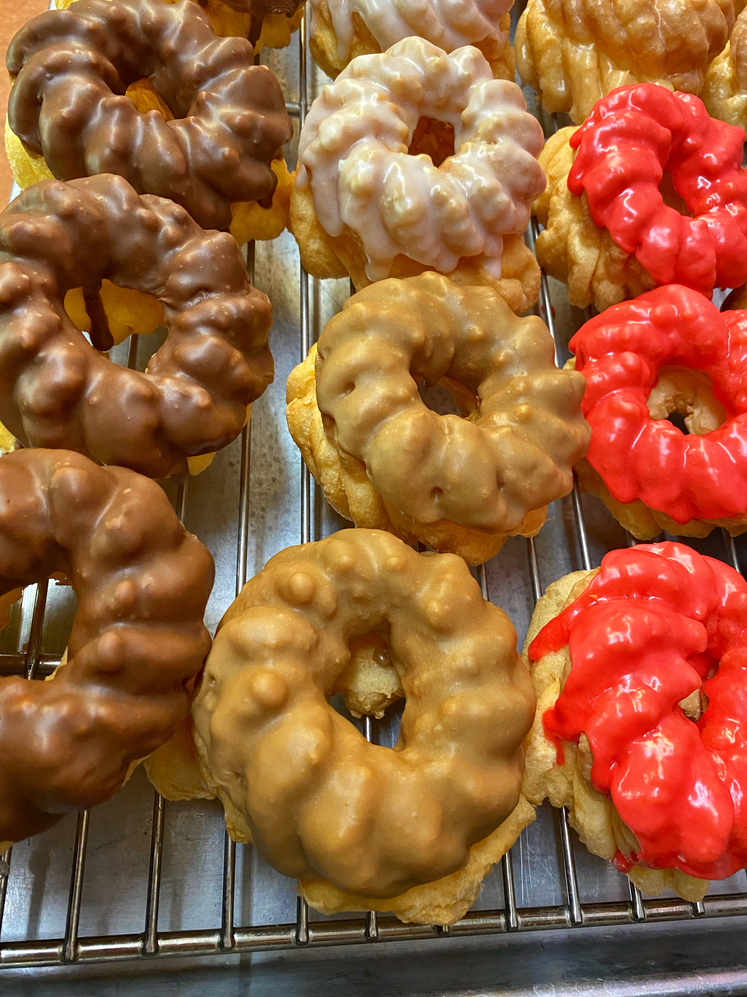 Order French Cruller Donut food online from Maple Leaf Donuts store, San Jose on bringmethat.com
