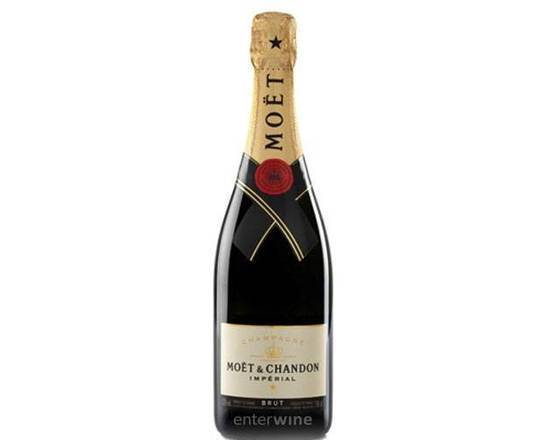 Order Moët & Chandon Impérial Brut Champagne food online from Limoncello store, San Francisco on bringmethat.com