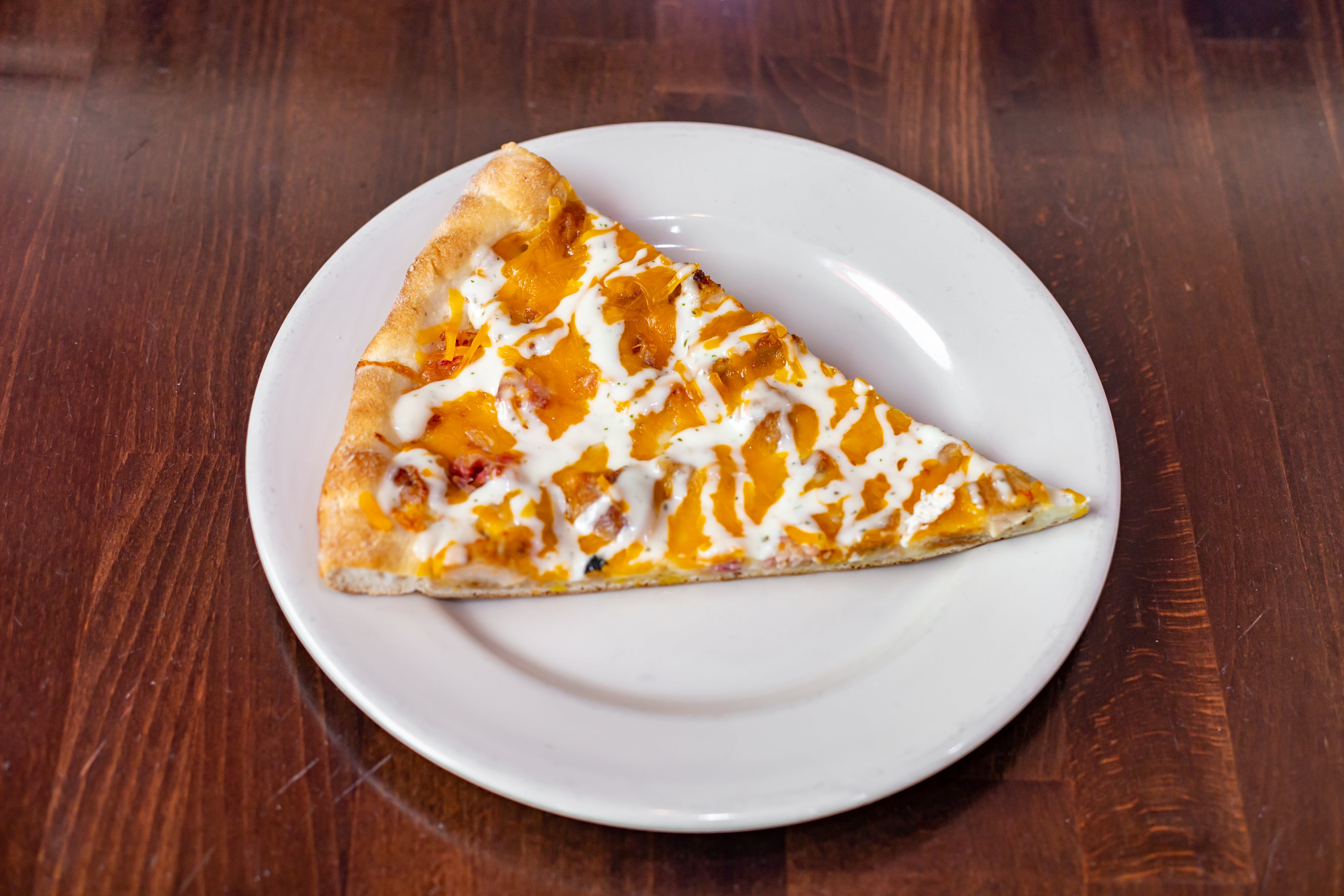 Order Chicken Bacon Ranch Pizza - Round 18'' (8 Slices) food online from Bella Cucina store, West Islip on bringmethat.com