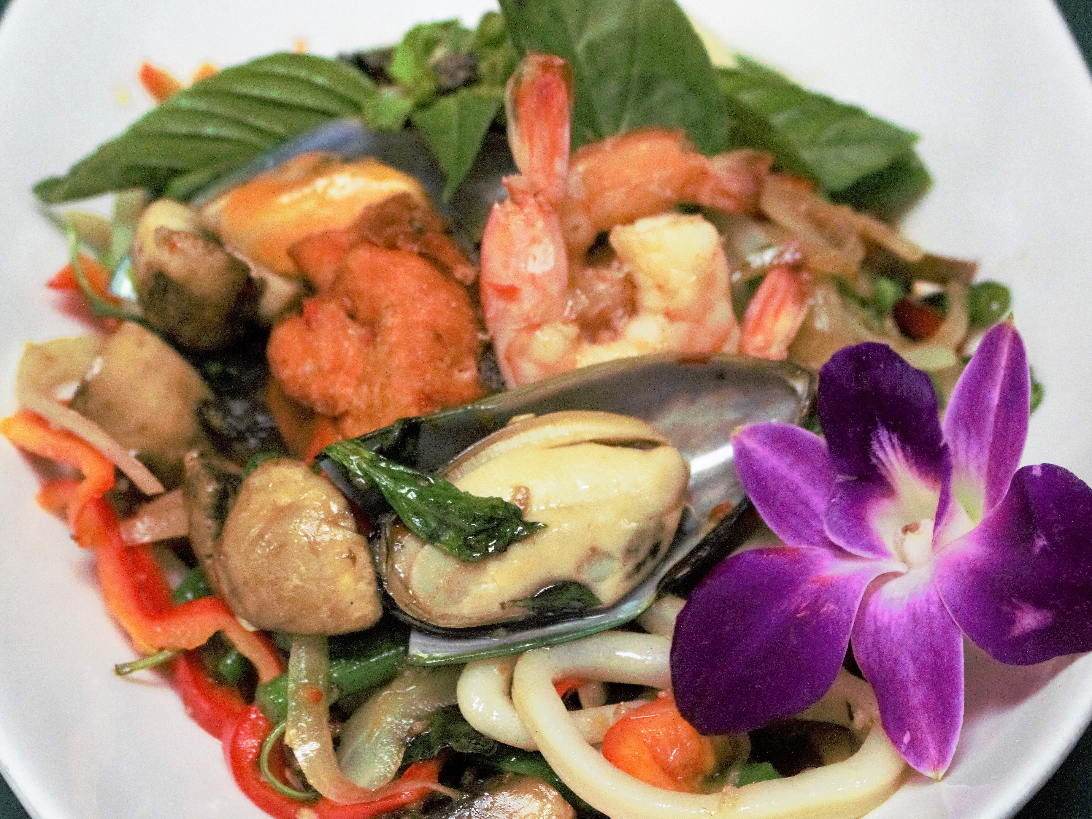 Order Basil Seafood food online from Cafe De Thai & Sushi store, Oceanside on bringmethat.com