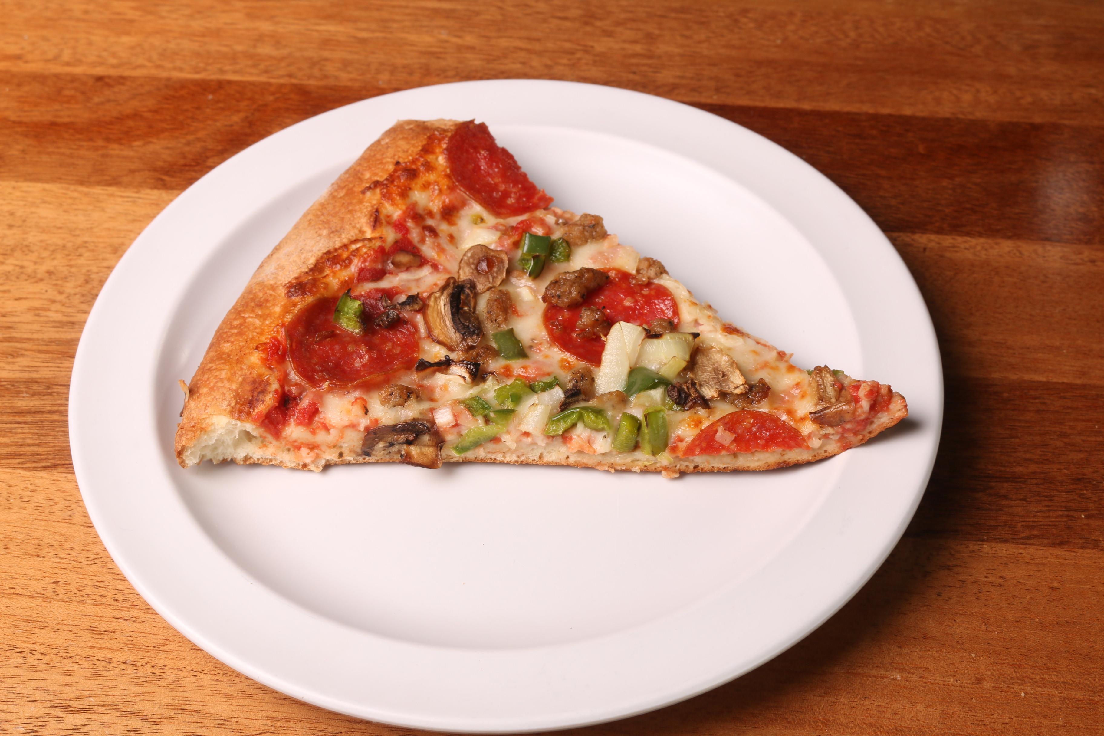 Order Supreme Pizza Slice food online from UnCommon Pizza store, Lititz on bringmethat.com