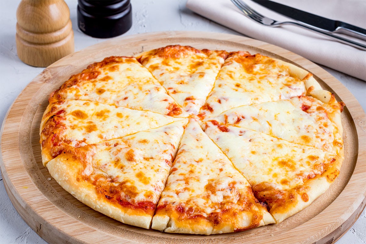 Order Cheese Pizza food online from Golden Corral store, Jonesboro on bringmethat.com