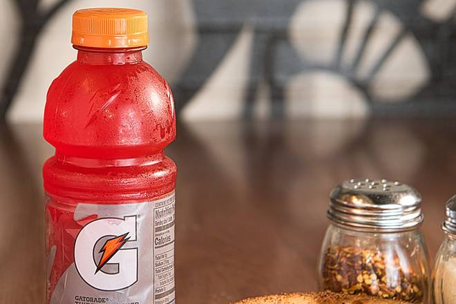Order Gatorade Punch food online from Pizza Patron store, Dallas on bringmethat.com