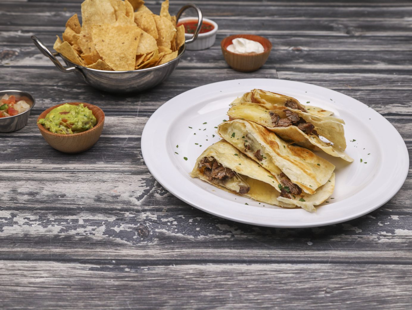 Order Grilled Beef Quesadilla food online from Senor Bean Mexican Grill-Cantina store, Dallas on bringmethat.com