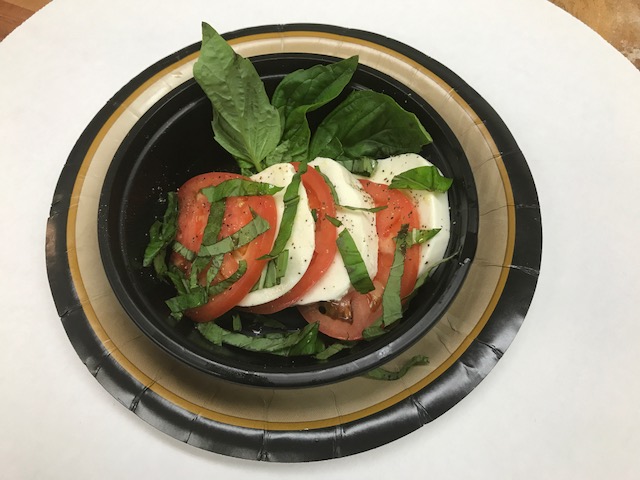 Order Caprese Salad food online from Papa Saverios Pizzeria store, Rolling Meadows on bringmethat.com