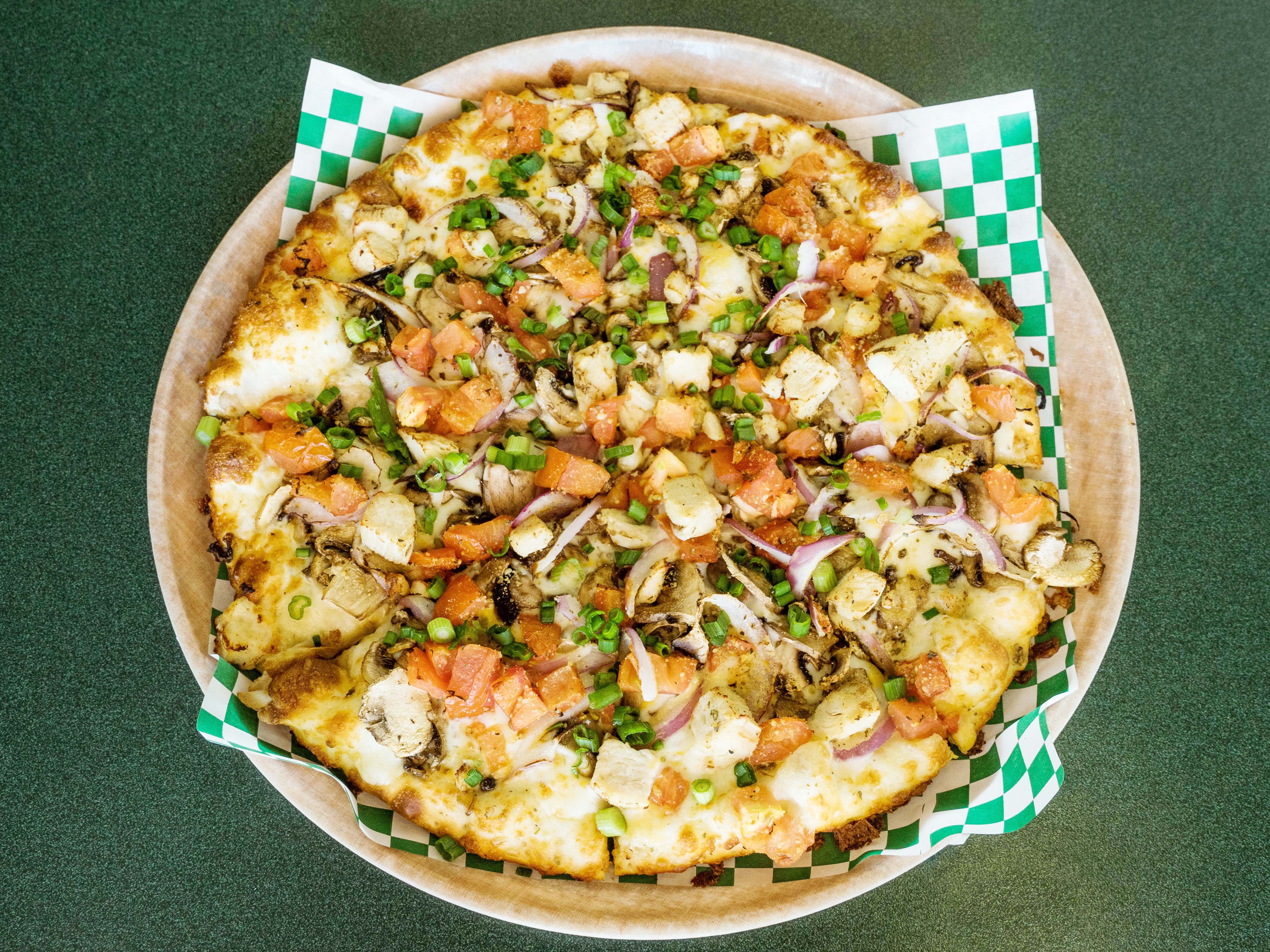 Order Chicken and Garlic Gourmet Pizza food online from Round Table Pizza store, Lake Forest on bringmethat.com
